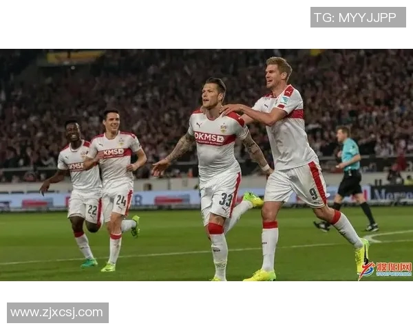 德国足球乙级联赛最新积分榜分析及球队表现总结